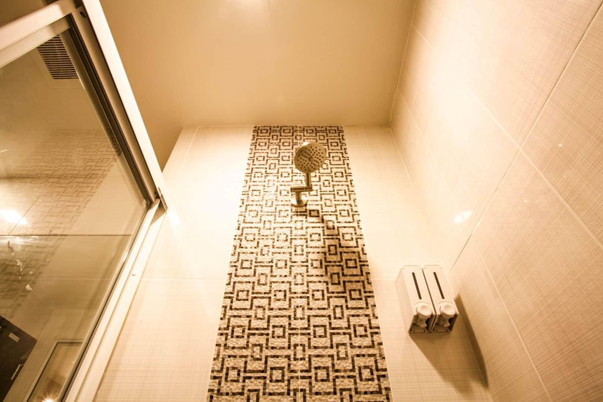 The Aim Sathorn Hotel Bangkok Bagian luar foto