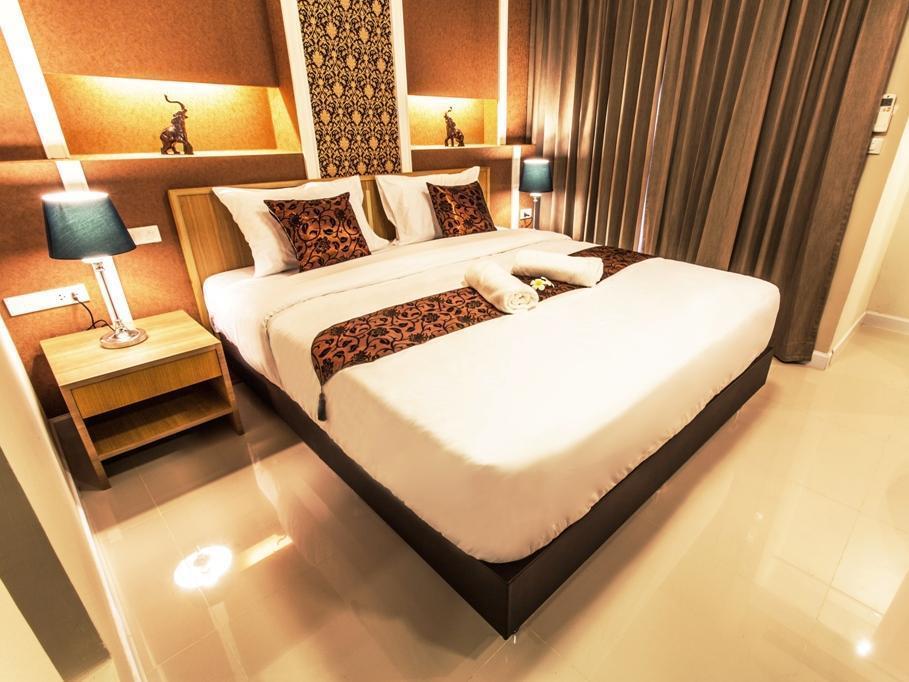 The Aim Sathorn Hotel Bangkok Bagian luar foto