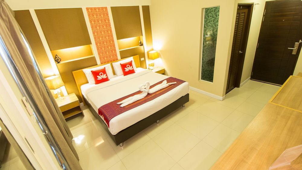 The Aim Sathorn Hotel Bangkok Bagian luar foto