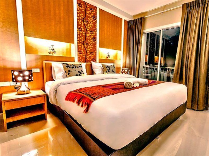 The Aim Sathorn Hotel Bangkok Bagian luar foto